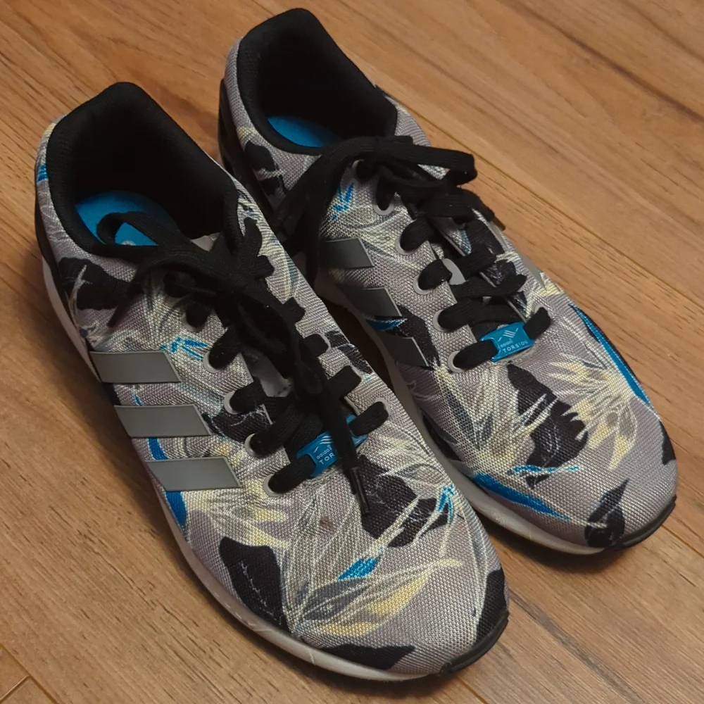 Men's size 11 Adidas Flux floral pattern - Picture 2 of 7